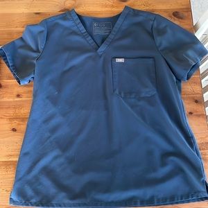 Figs Catarina one pocket scrub top in Dark Harbor